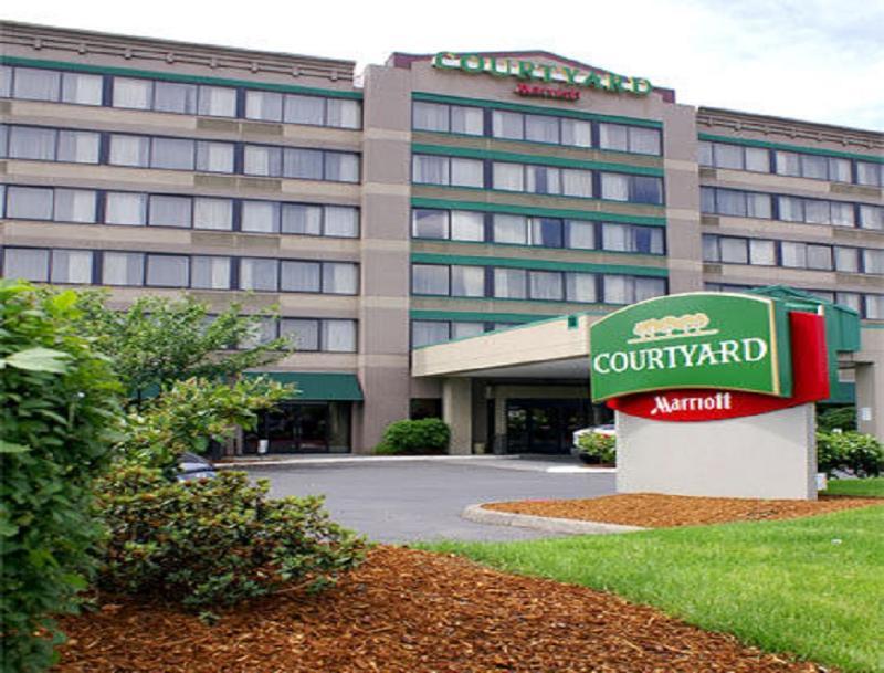 Courtyard By Marriott Portland Airport Hotel Екстериор снимка